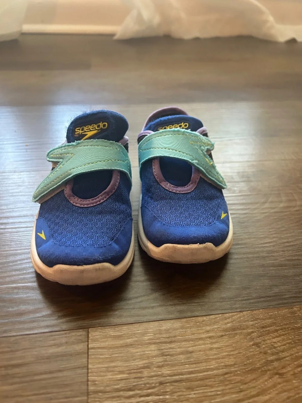 Speedo Water Shoes Kids Medium 7-8